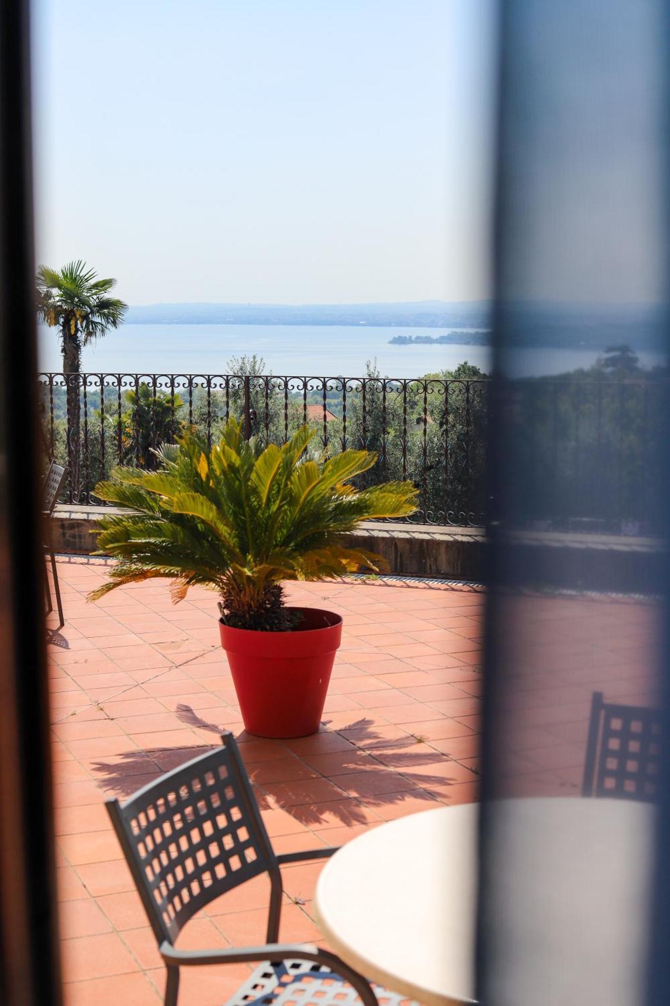 Aparthotel San Rocco Relais Soiano Del Lago Exteriér fotografie